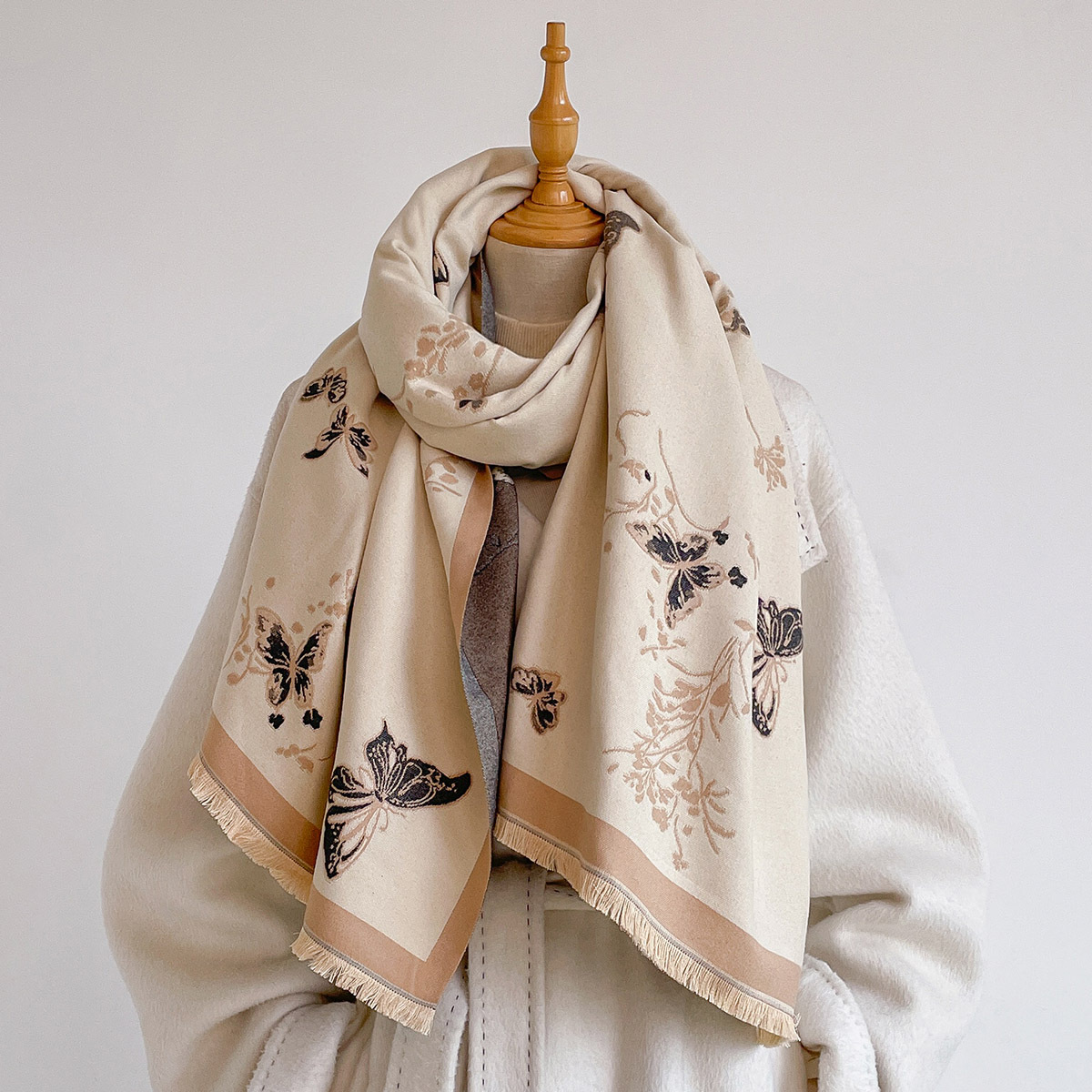 Écharpe en imitation cachemire - Woven Scarf Blanket avis et prix